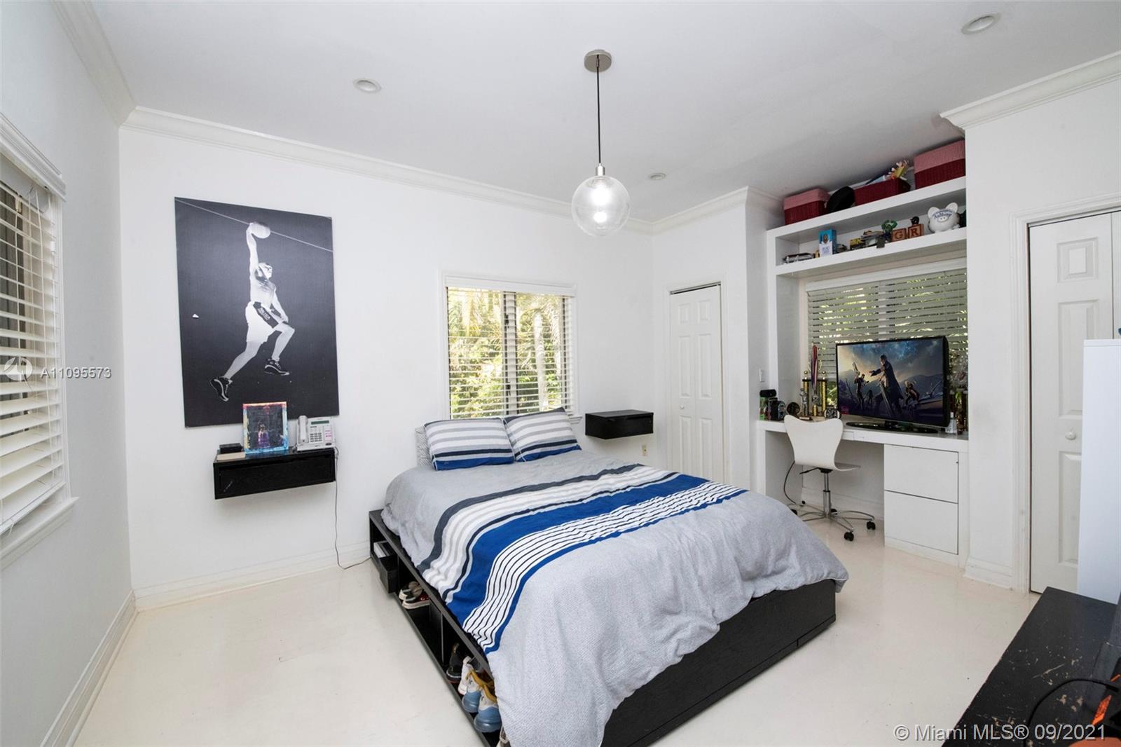 COCOA PLUM HEIGHTS SUB - Residential