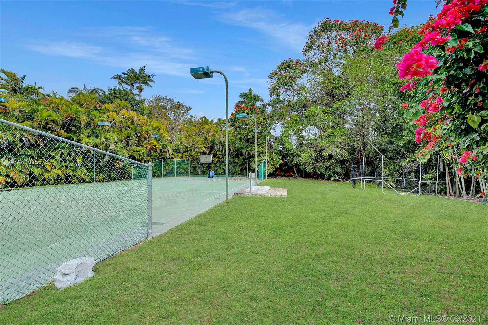 COCOA PLUM HEIGHTS SUB - Residential