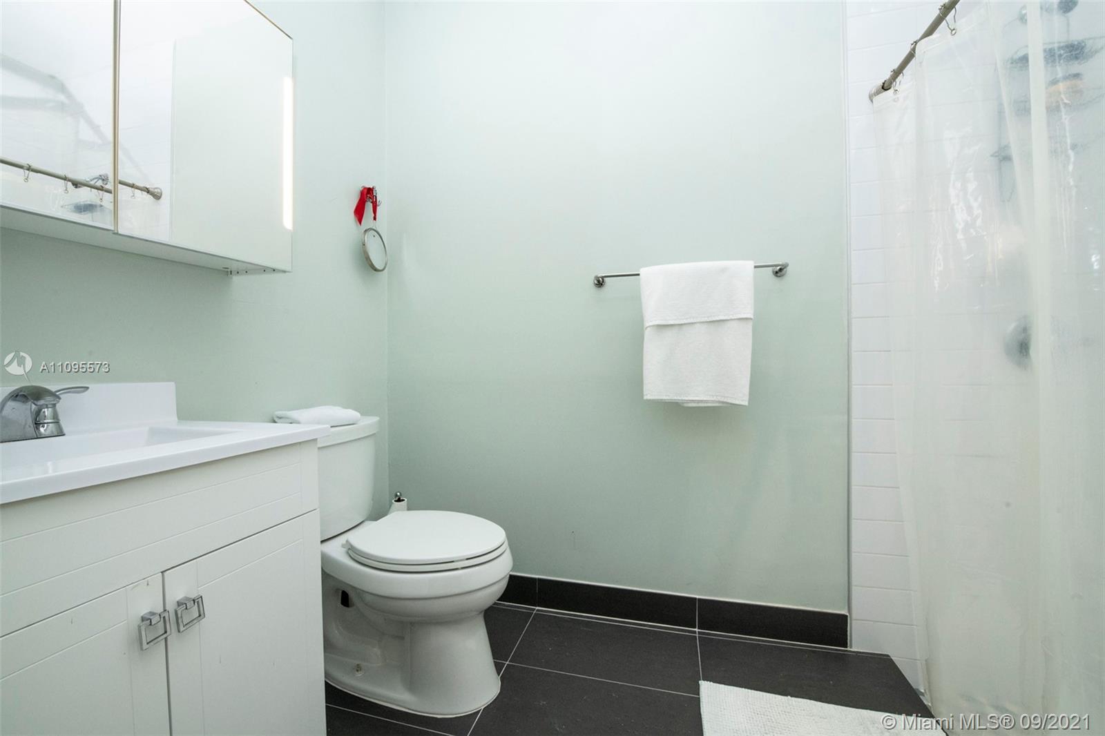 COCOA PLUM HEIGHTS SUB - Residential