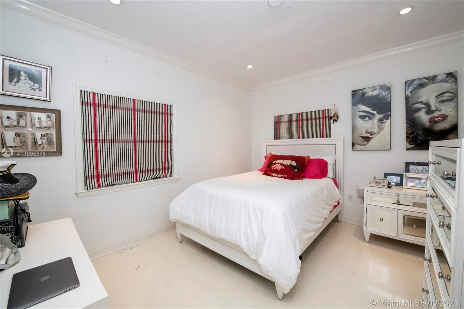 COCOA PLUM HEIGHTS SUB - Residential