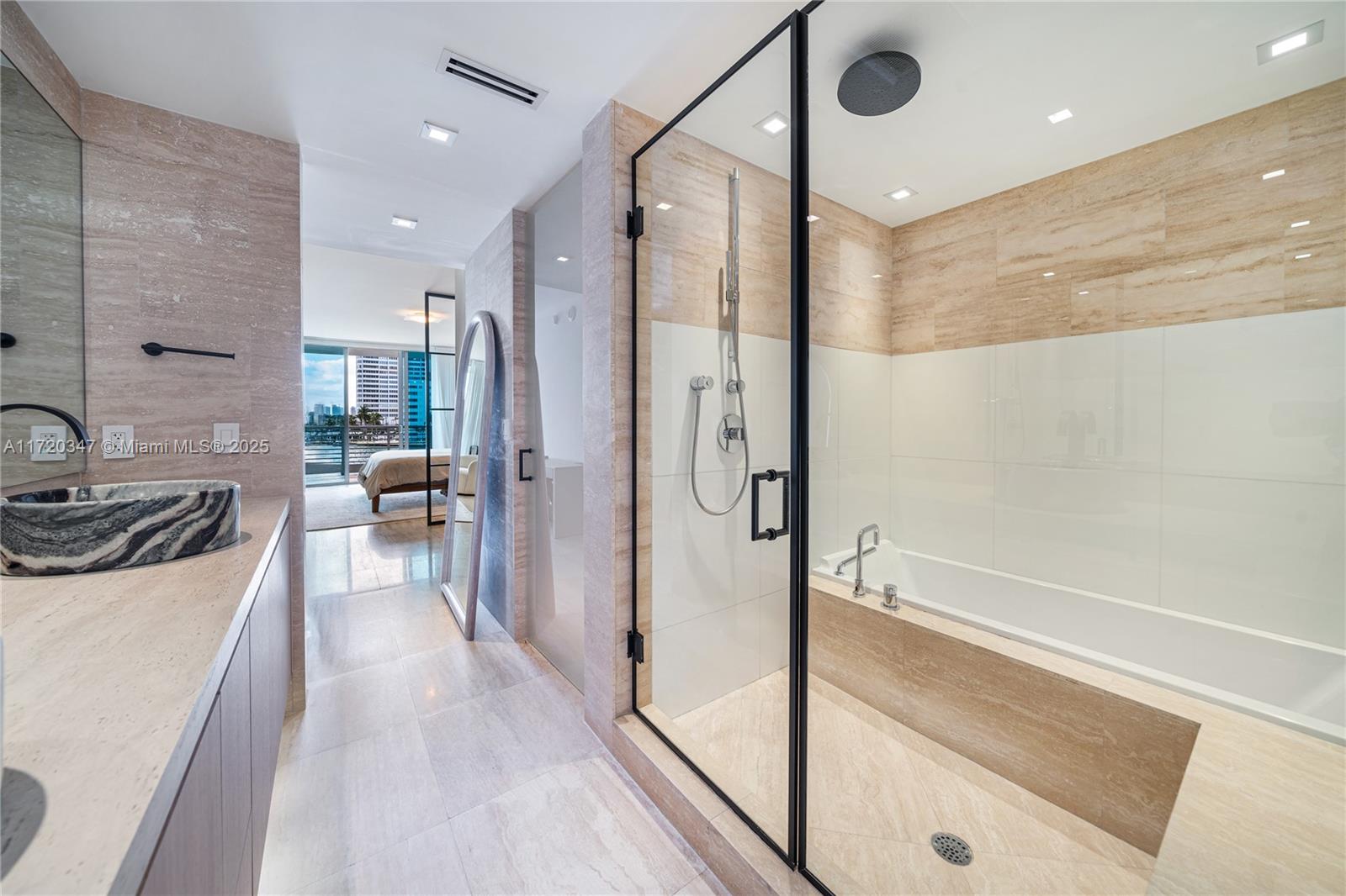 CAPRI SOUTH BEACH CONDO - Residential