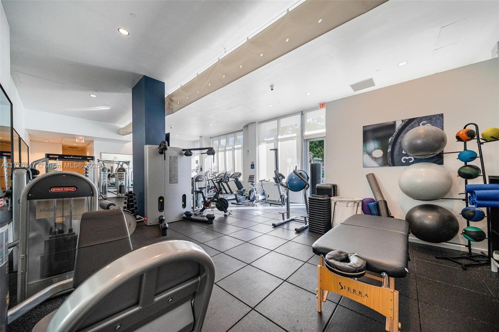 CAPRI SOUTH BEACH CONDO - Residential