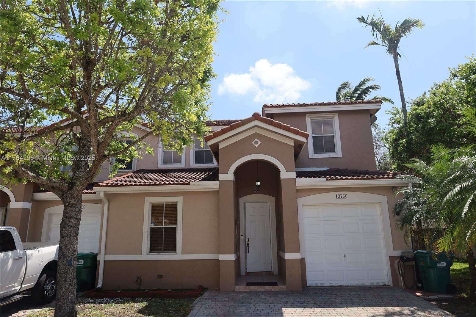Property for Sale at 13760 Sw 276th St, Homestead, Miami-Dade County, Florida - Bedrooms: 4 
Bathrooms: 3  - $475,000