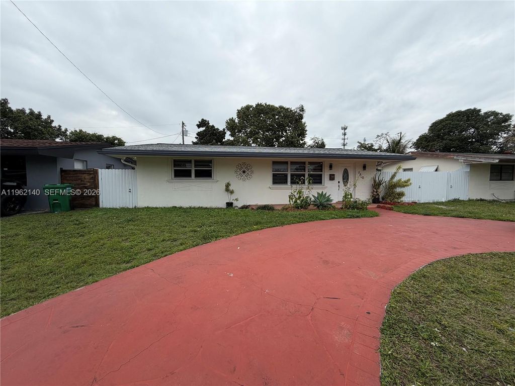 Photo of 7950 NW 10th St #7950, Pembroke Pines, FL 33024 (MLS # A11962140)