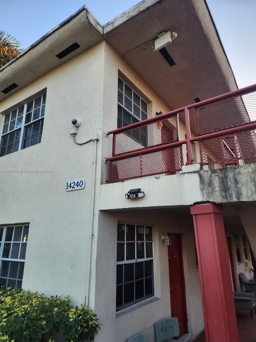 THE ARABIAN ARMS CONDO - Residential