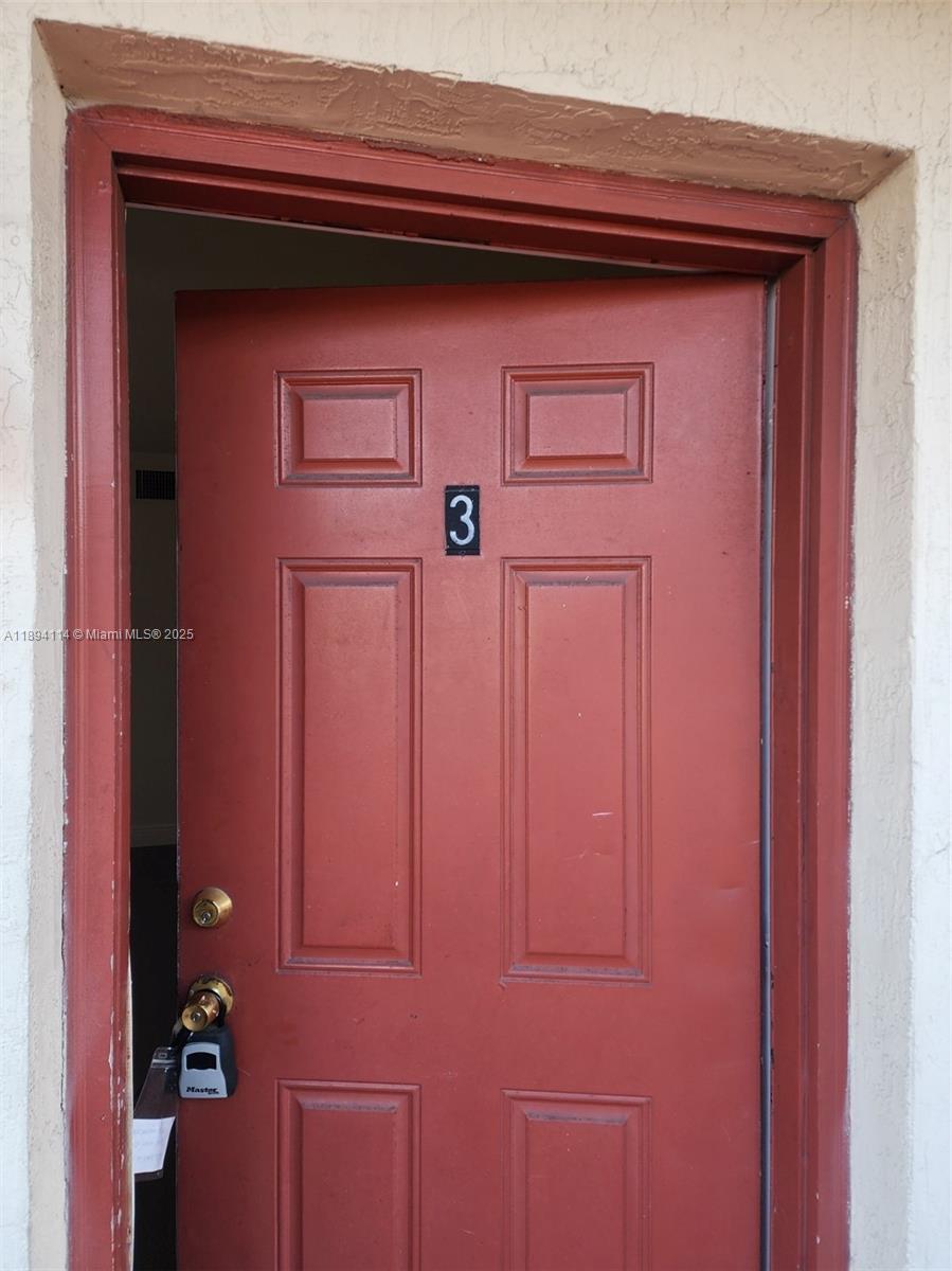 THE ARABIAN ARMS CONDO - Residential