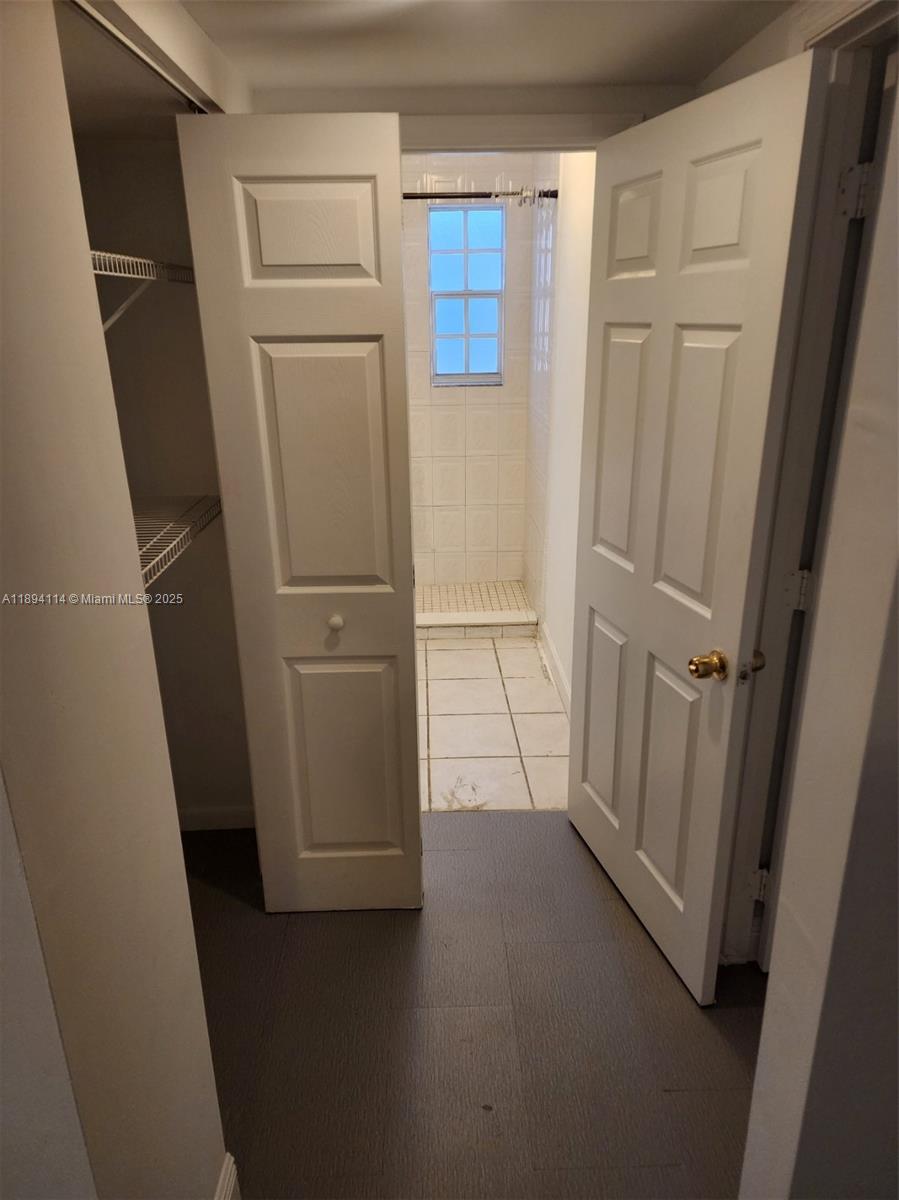 THE ARABIAN ARMS CONDO - Residential