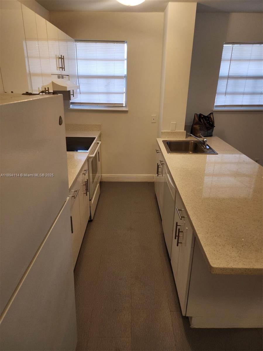 THE ARABIAN ARMS CONDO - Residential