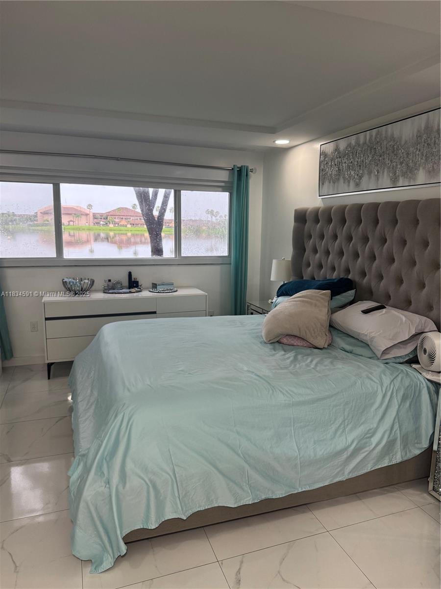 IVANHOE EAST AT CENTURY V - Residential