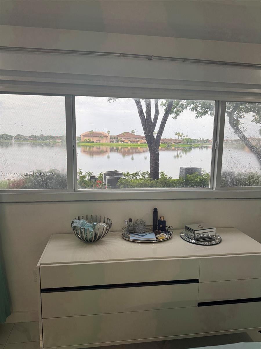 IVANHOE EAST AT CENTURY V - Residential