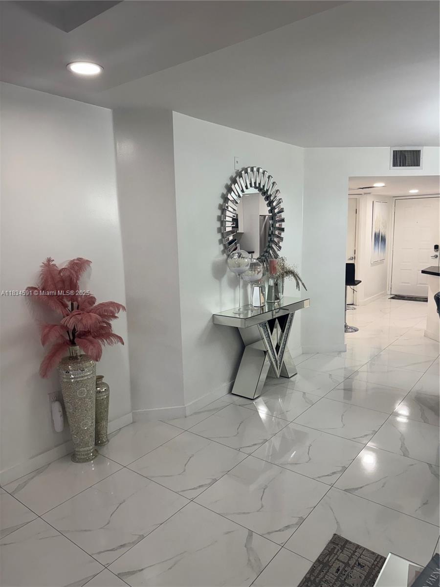 IVANHOE EAST AT CENTURY V - Residential