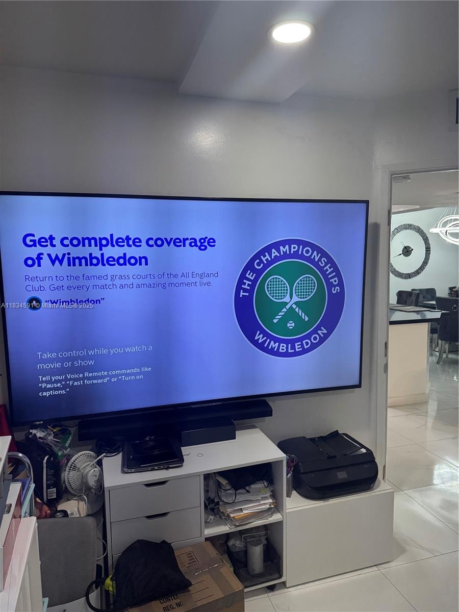 IVANHOE EAST AT CENTURY V - Residential