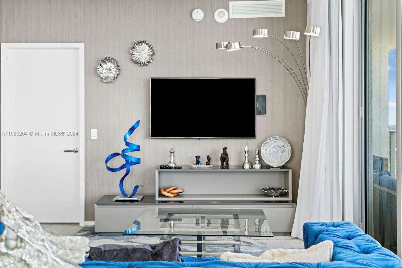 4010 SOUTH OCEAN CONDO - Residential Lease