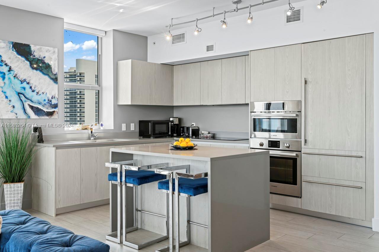 4010 SOUTH OCEAN CONDO - Residential Lease