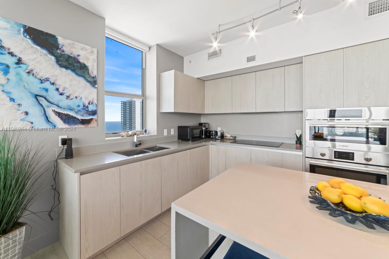 4010 SOUTH OCEAN CONDO - Residential Lease