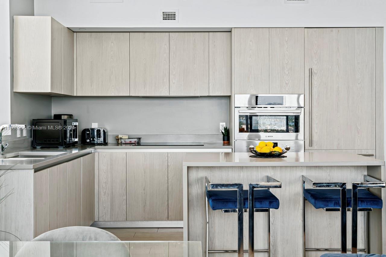 4010 SOUTH OCEAN CONDO - Residential Lease