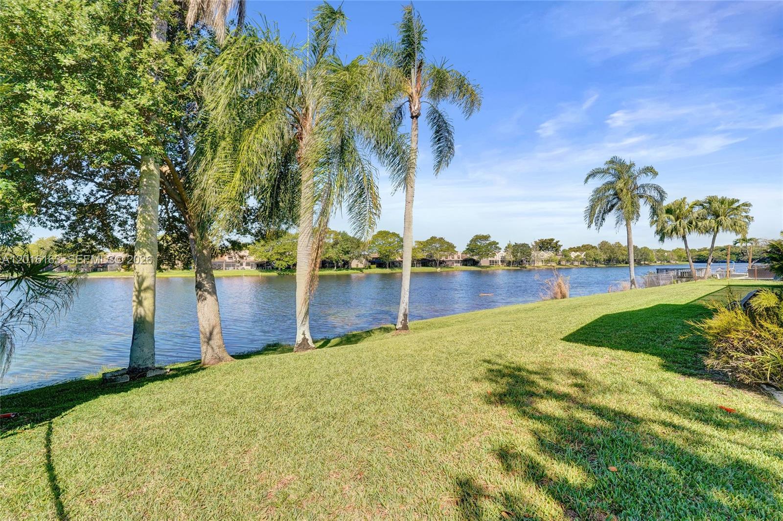PEMBROKE LAKES SEC 6 - Residential