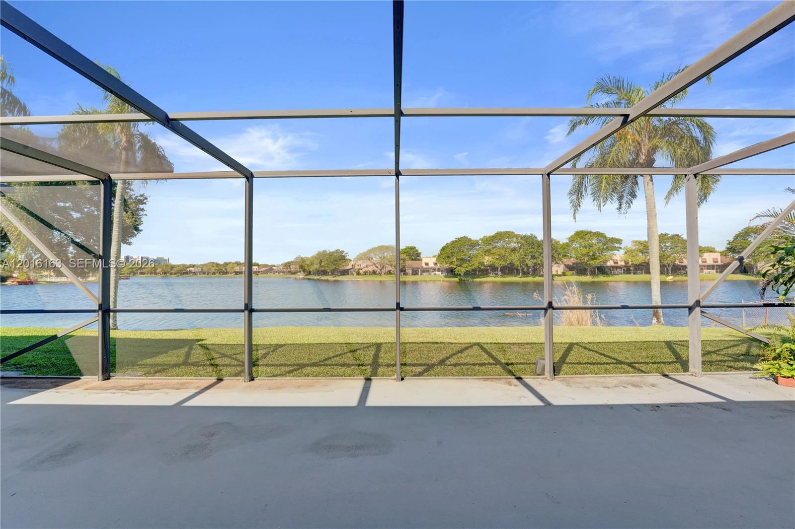 PEMBROKE LAKES SEC 6 - Residential
