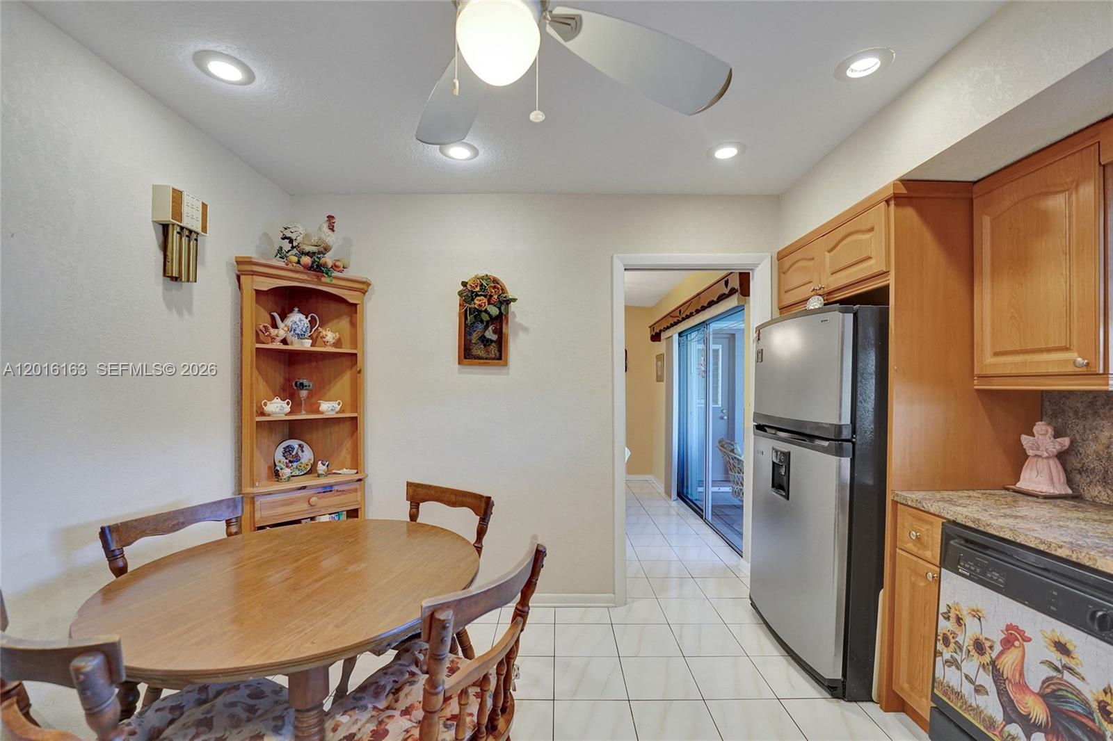 PEMBROKE LAKES SEC 6 - Residential