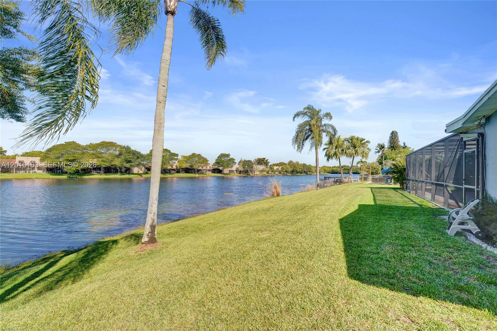 PEMBROKE LAKES SEC 6 - Residential