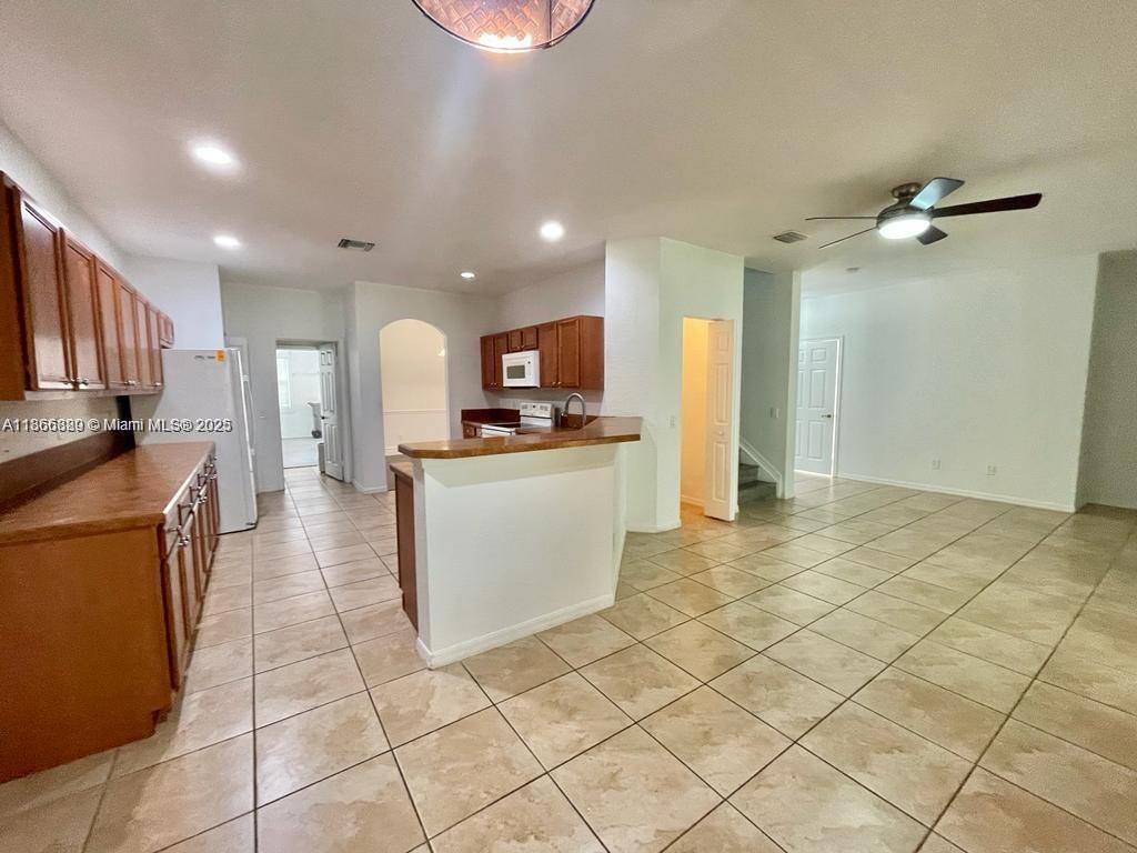 SUNTERRA PUD - Residential Lease