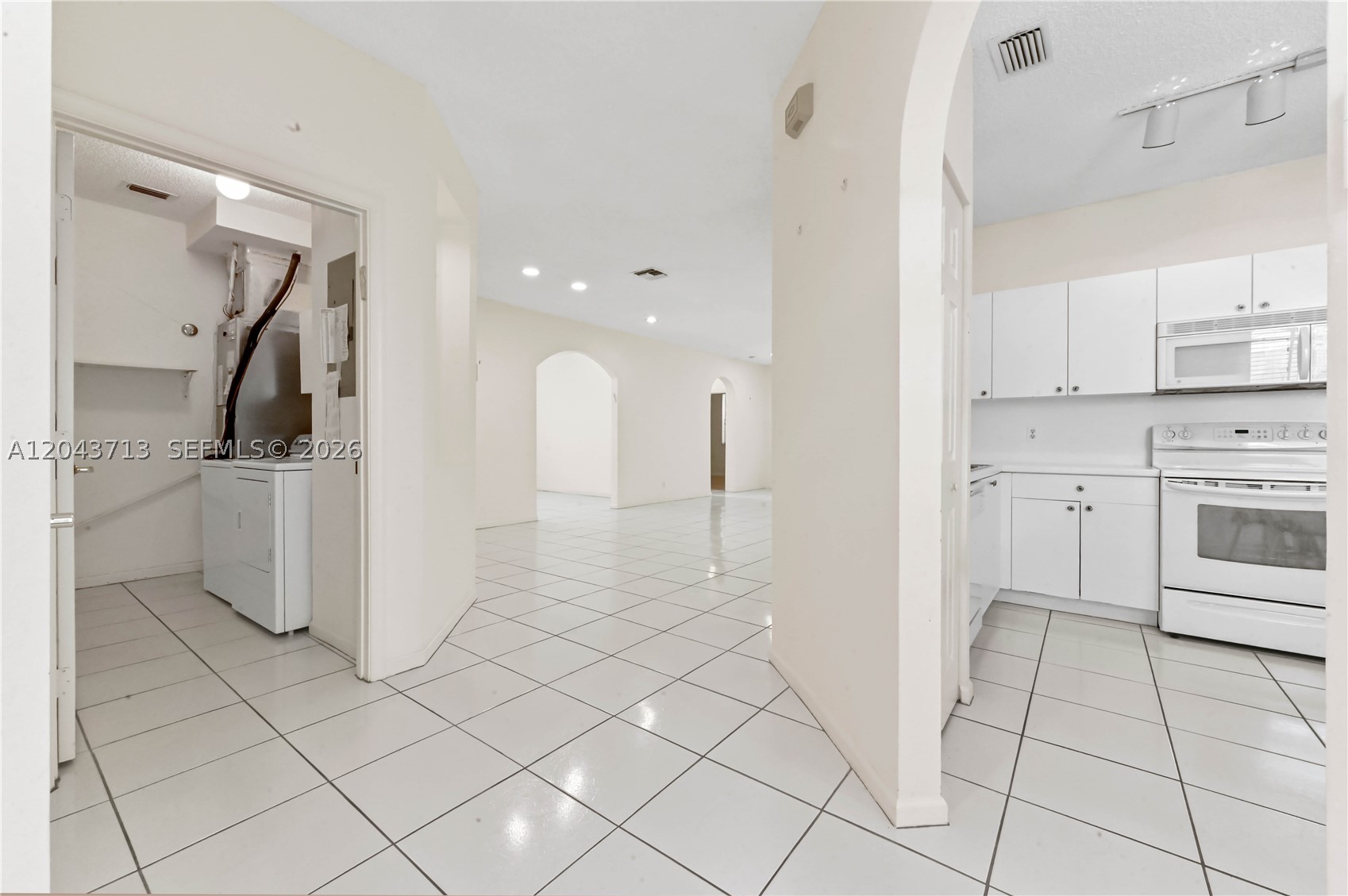 7874 Laina Ln 1
