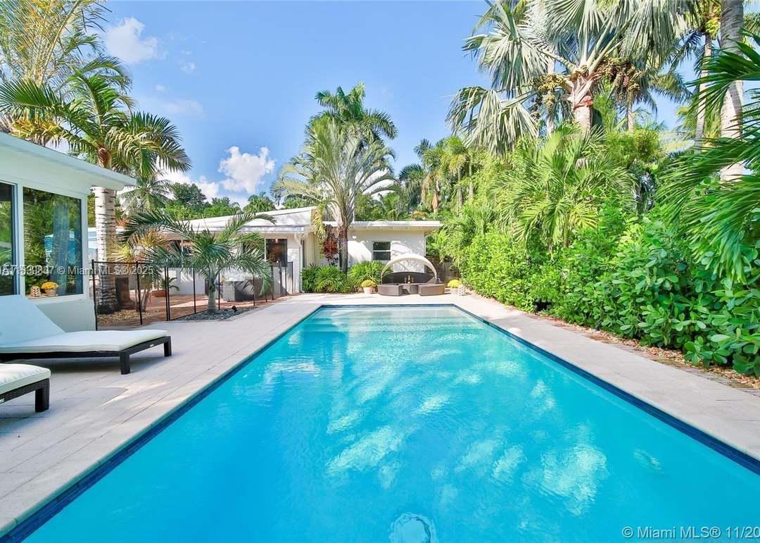 Rarely available luxury in the heart of the sought-after Miami Shores neighborhood. This is a fully renovated 4-bedroom, 3-bath home. This gorgeous house offers timeless elegance, modern design, and a spacious layout filled with natural light. Beautiful pool and luxurious outdoor area with lush landscaping
The garage was converted into a beautiful 3rd bedroom, and there is a separate 1-bedroom 1-bath guest house in the backyard.
A true turnkey opportunity in one of Miami's most desirable neighborhoods
Contact listing agent Daniel Pollack at 305-906-0124 for showing instructions