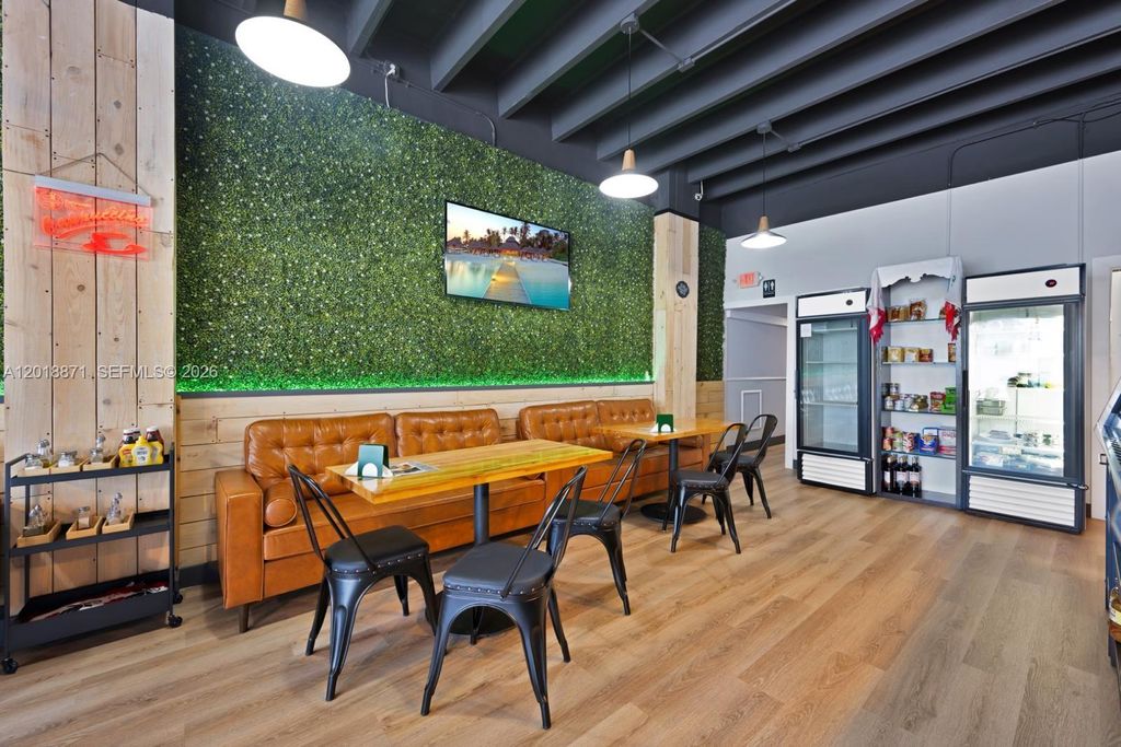 Photo of 422 S Dixie Hwy, Hollywood, FL 33020 (MLS # A12018871)