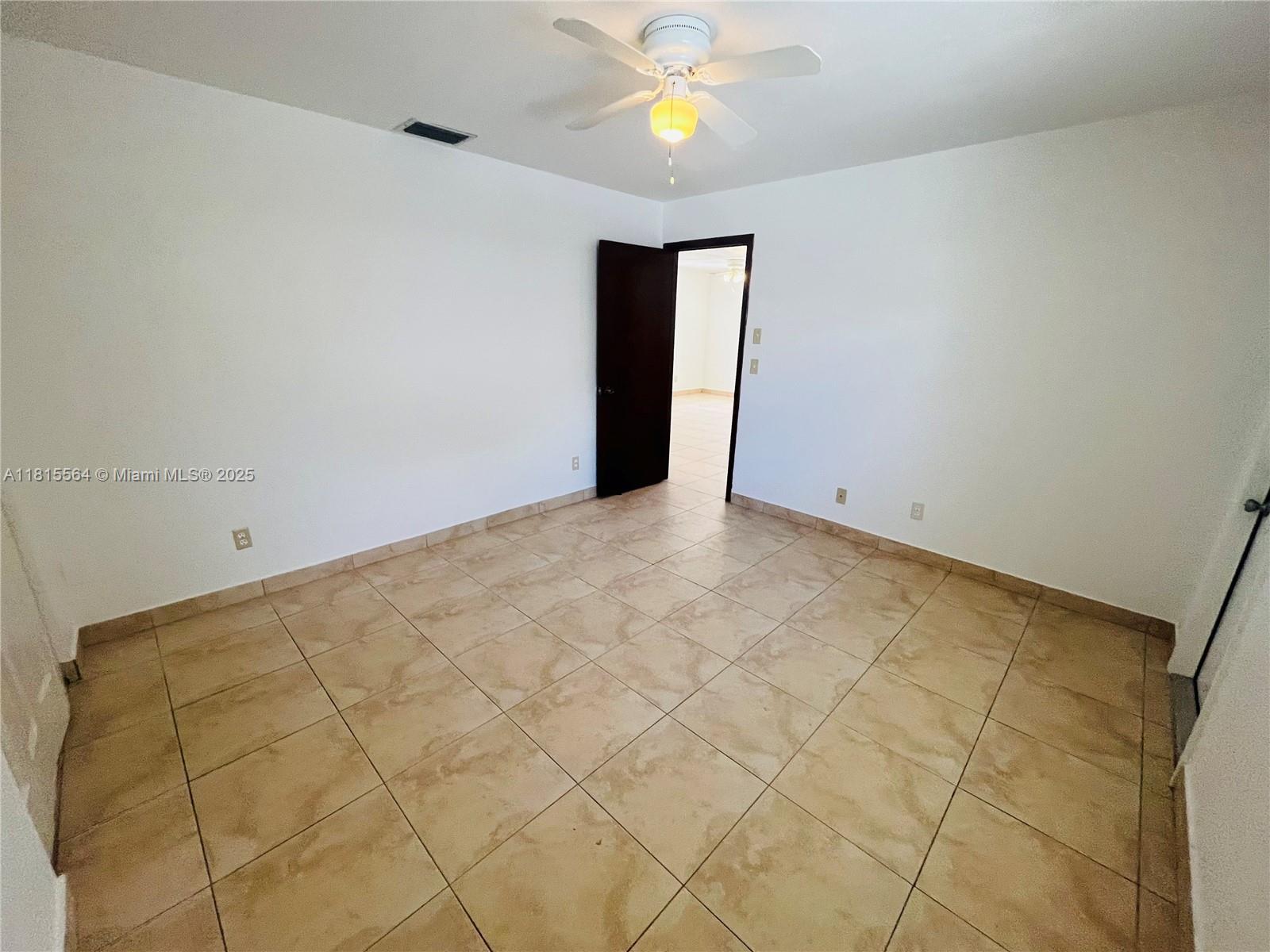 HOLLYWOOD BEACH HEIGHTS S - Residential Lease