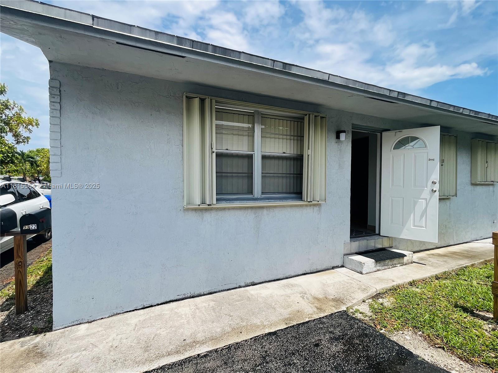 HOLLYWOOD BEACH HEIGHTS S - Residential Lease