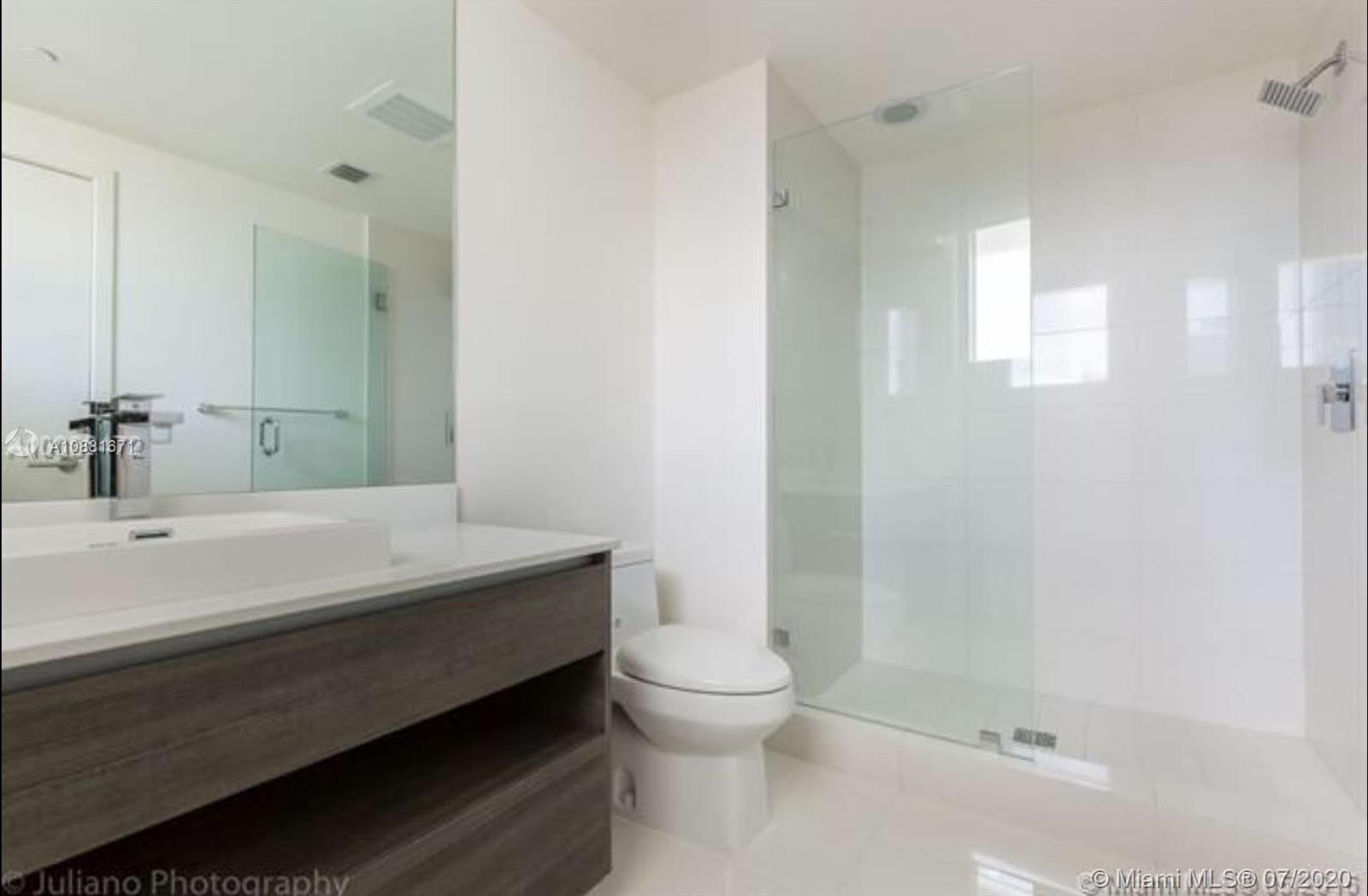 1100 MILLECENTO RESIDENCE - Residential Lease