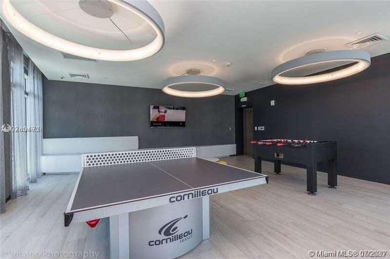 1100 MILLECENTO RESIDENCE - Residential Lease