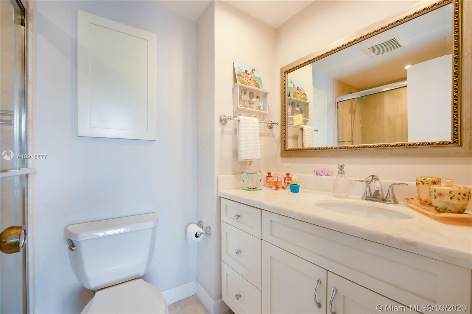 KENDALE LAKES NORTH SEC 7 - Residential