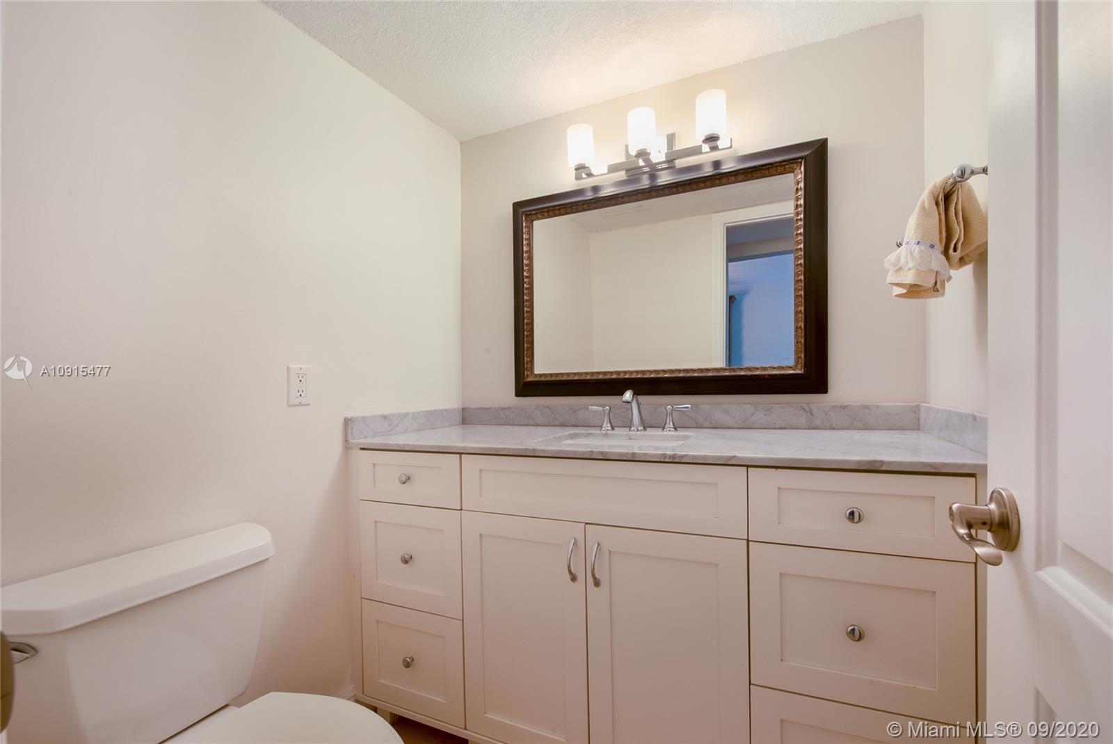 KENDALE LAKES NORTH SEC 7 - Residential