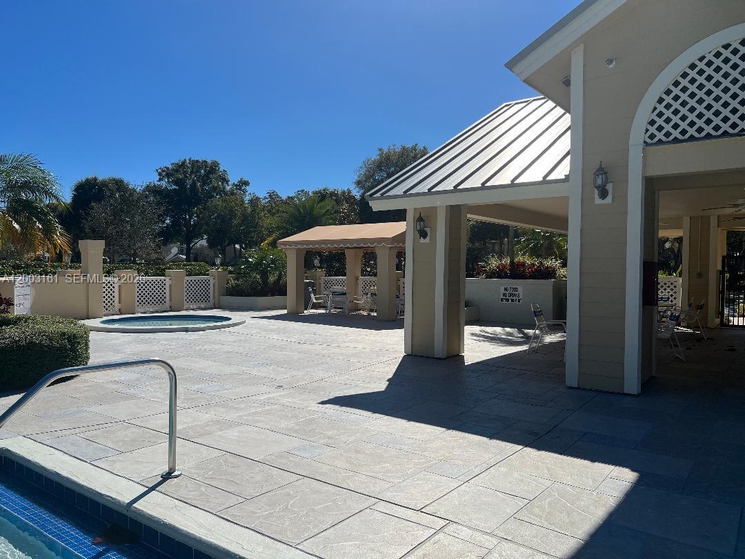 WELLESLEY AT BOYNTON BEAC - Residential Lease