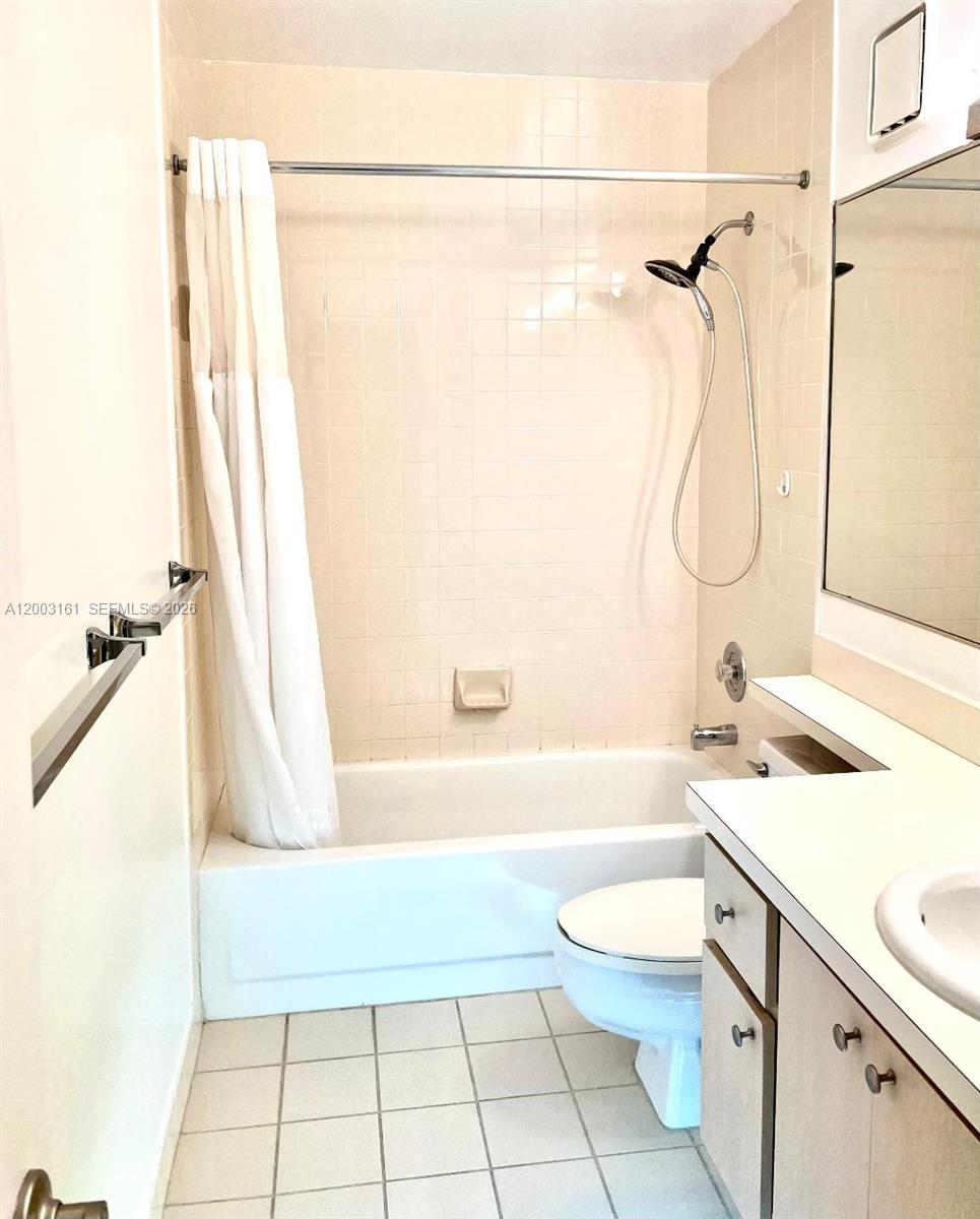 WELLESLEY AT BOYNTON BEAC - Residential Lease