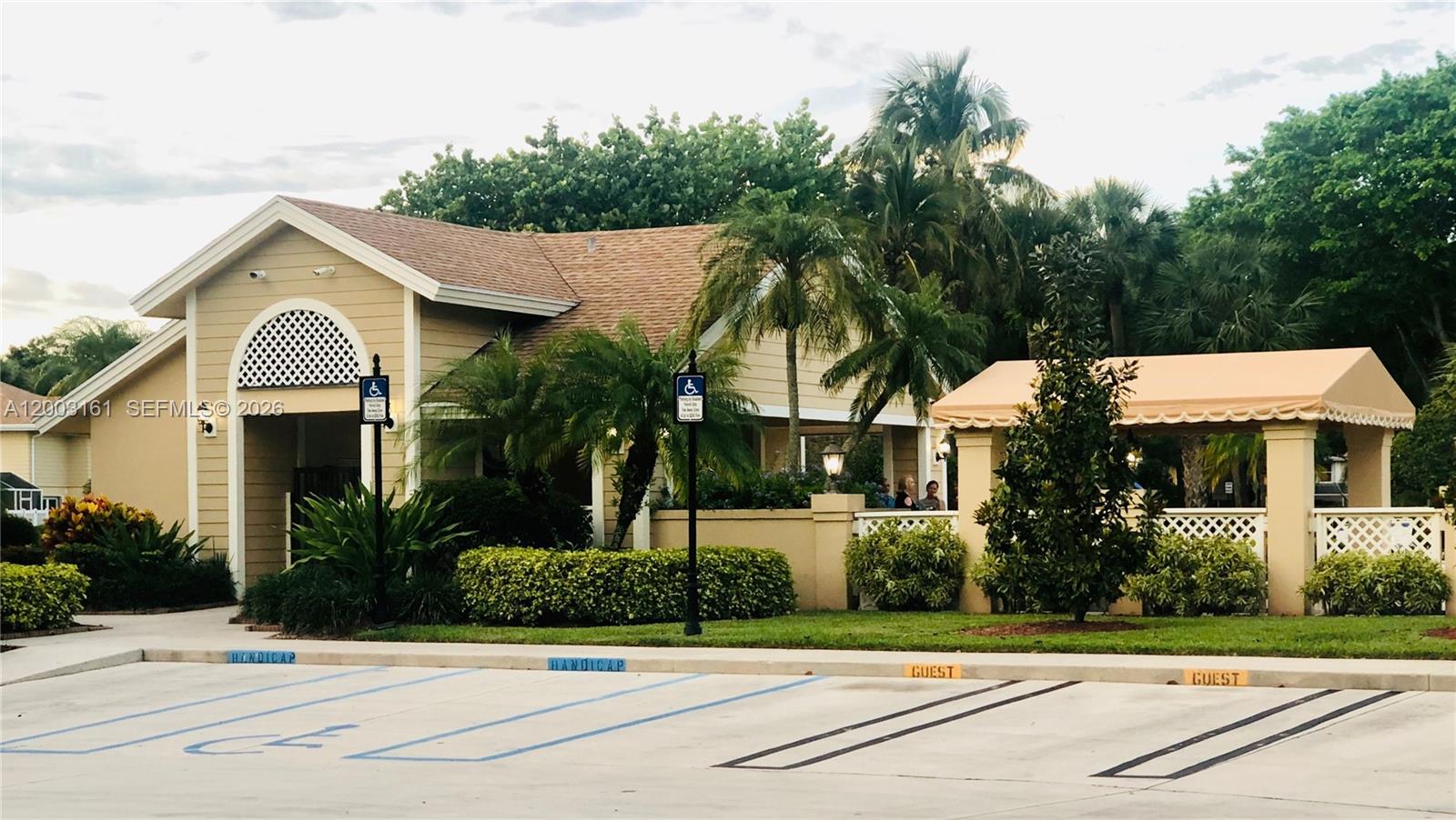 WELLESLEY AT BOYNTON BEAC - Residential Lease