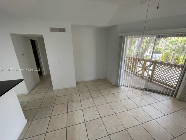 PALM LAKE CONDO - Residential Lease