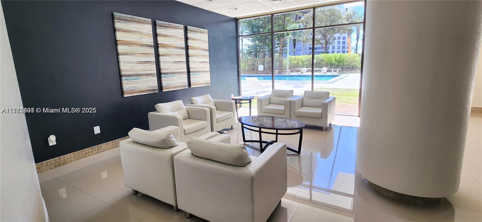 BONAVIDA CONDO - Residential
