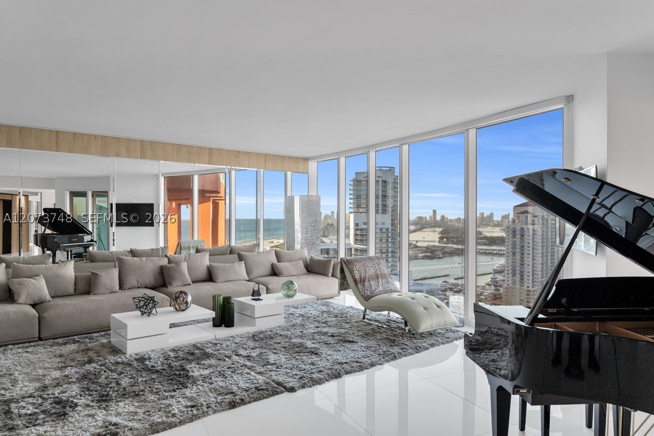 300 S Pointe Dr 3105