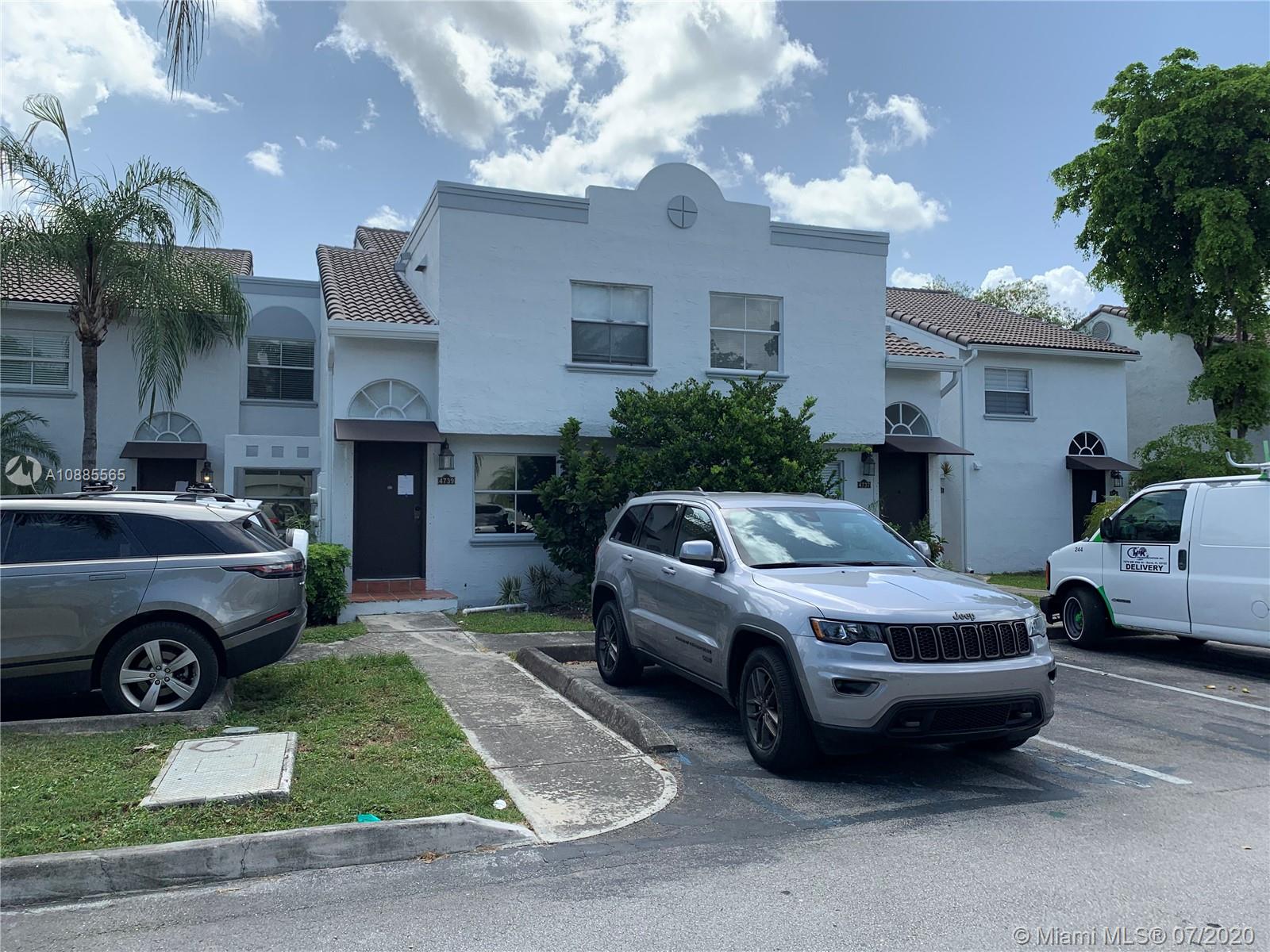 THE GREENS AT DORAL CONDO - Residential Lease