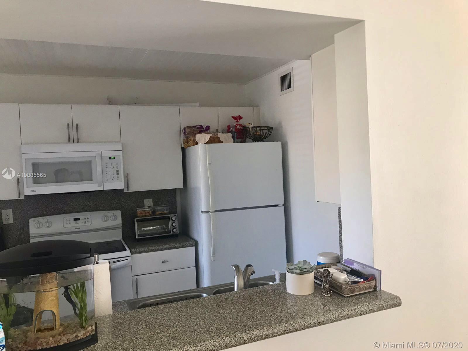 THE GREENS AT DORAL CONDO - Residential Lease