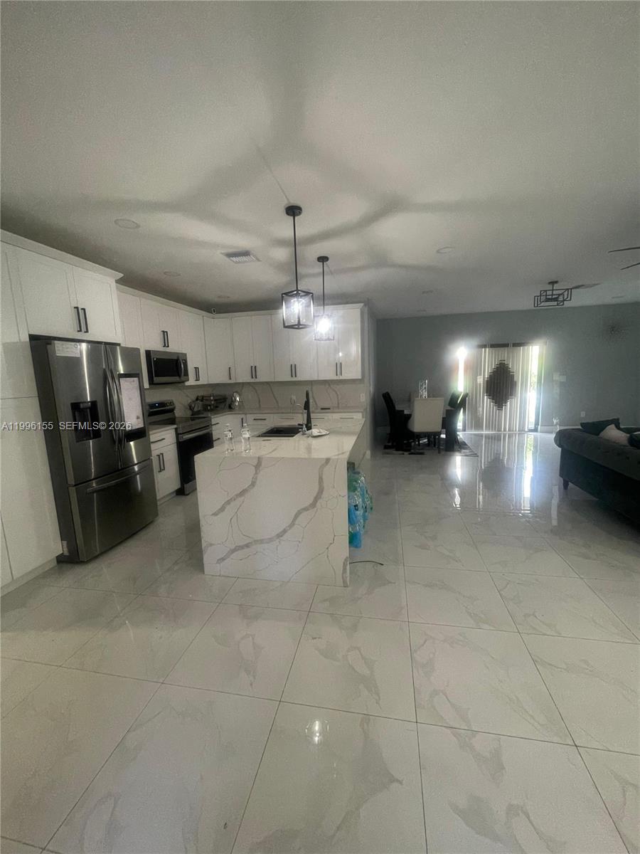 675 Coral Way