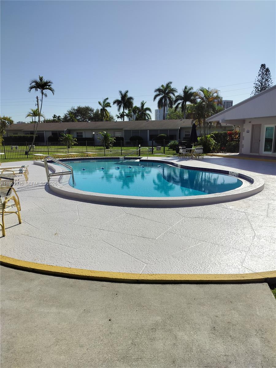 GOLDEN ISLES CONDO APTS - Residential