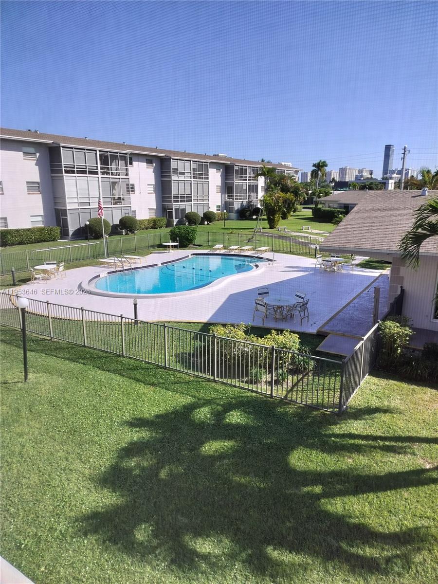 GOLDEN ISLES CONDO APTS - Residential