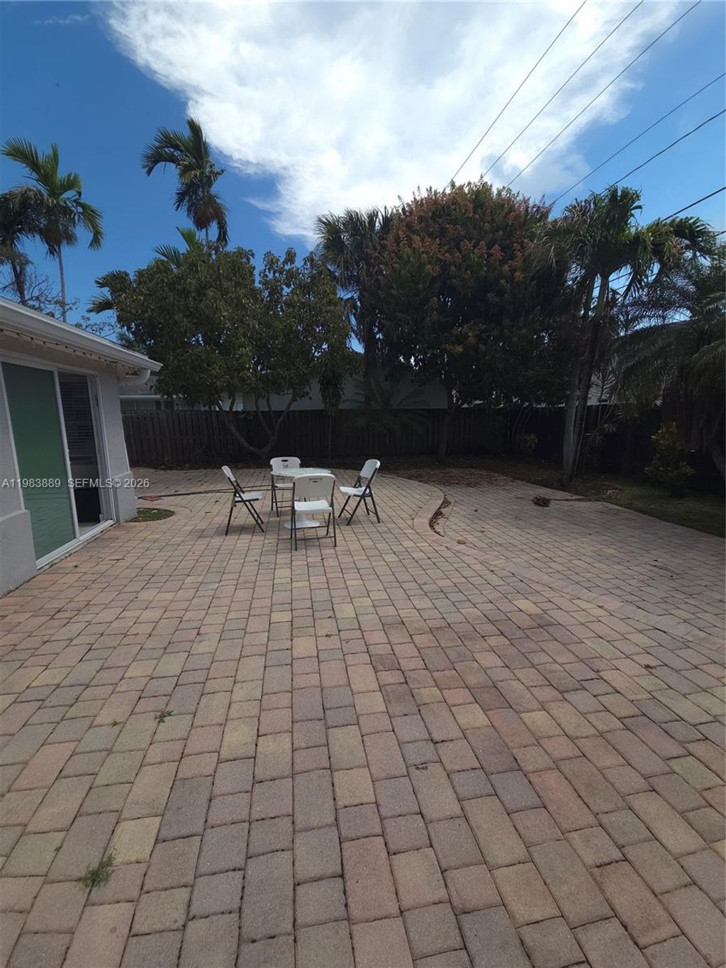 Photo of 804 NE 2nd St, Hallandale Beach, FL 33009 (MLS # A11983889)