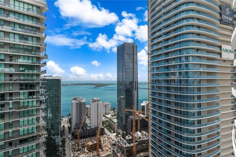 Tiny photo for 60 SW 13th St #4404, Miami, FL 33130 (MLS # A12026589)