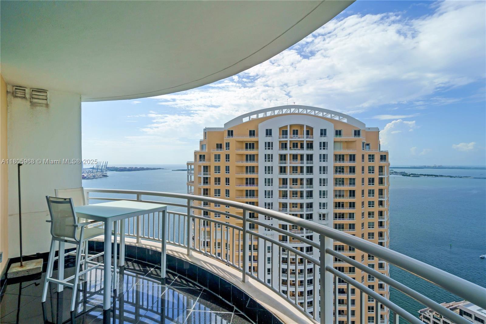 848 Brickell Key Dr 3803