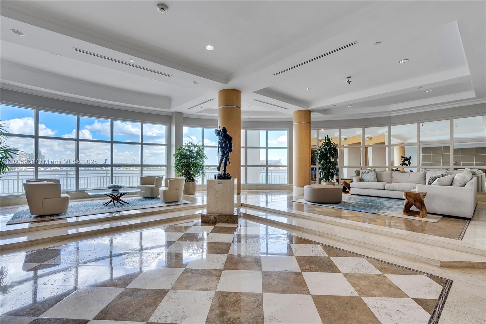 848 Brickell Key Dr 3803
