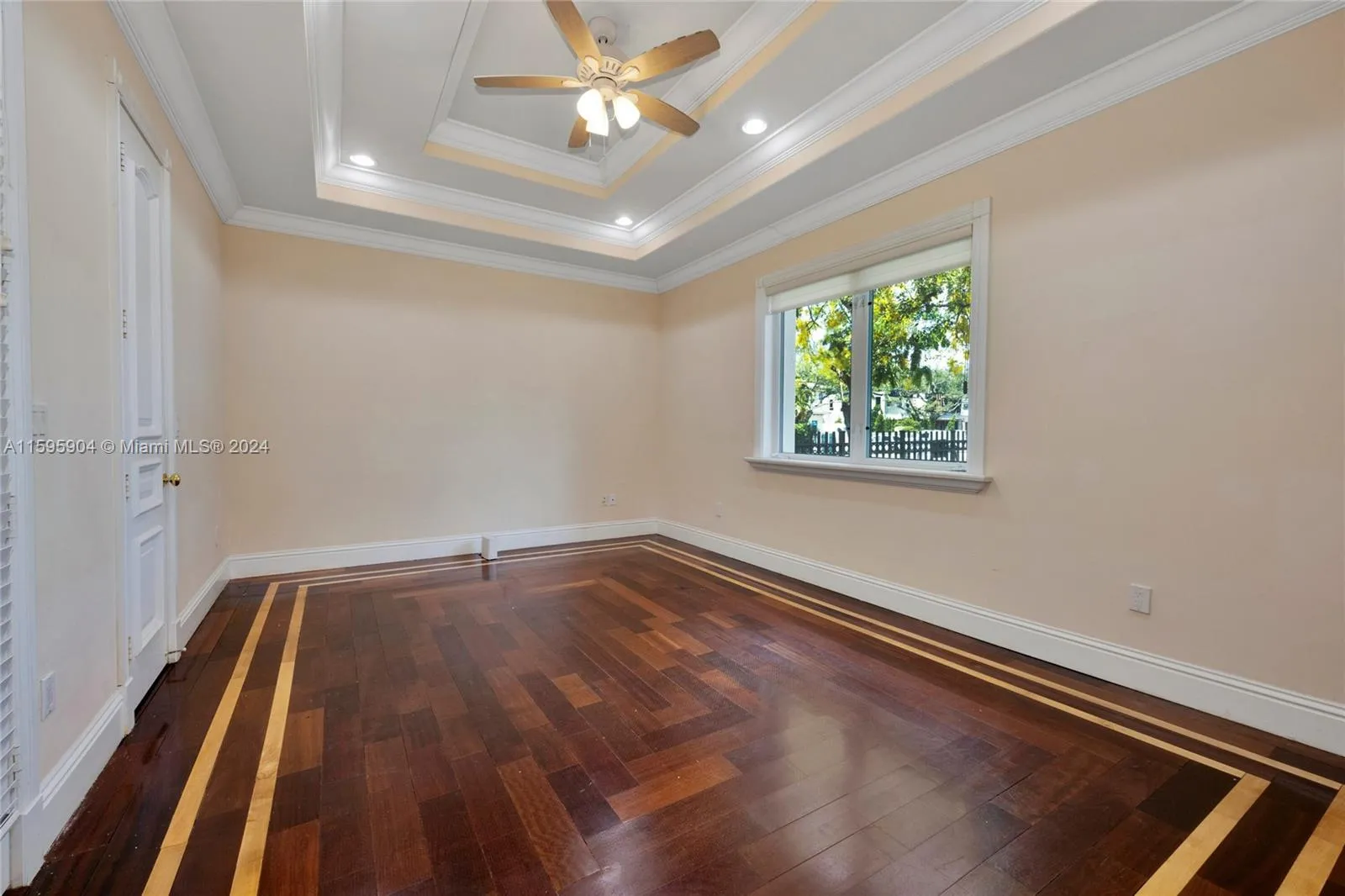 Miami, Florida 33143, United States, 6 Bedrooms Bedrooms, ,7 BathroomsBathrooms,Residential,Active,56651